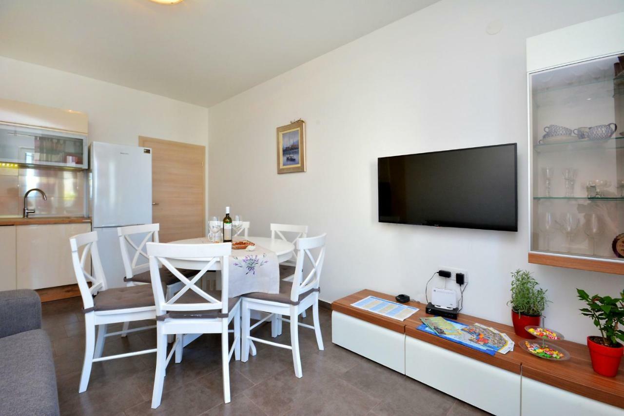 m&m Apartment Podstrana Ngoại thất bức ảnh
