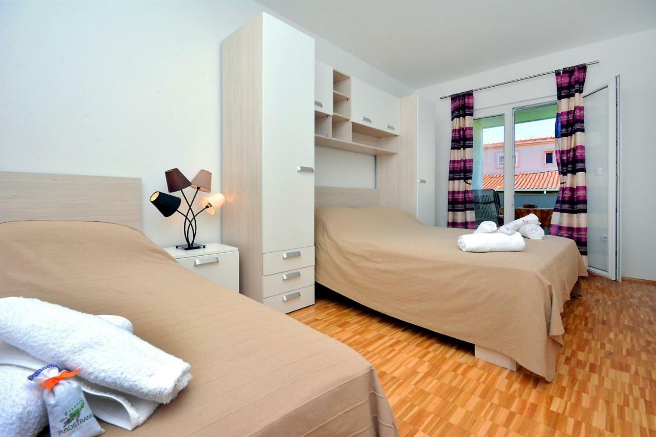 m&m Apartment Podstrana Ngoại thất bức ảnh