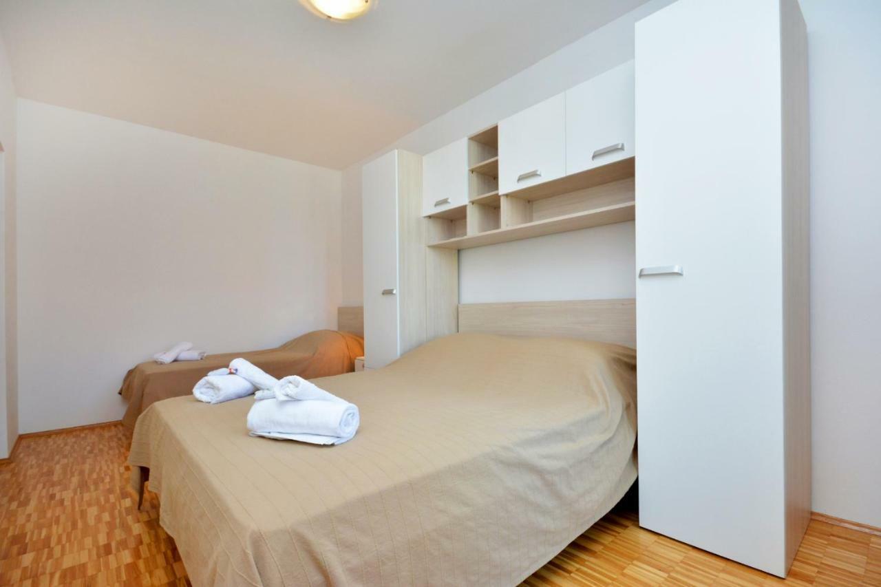 m&m Apartment Podstrana Ngoại thất bức ảnh