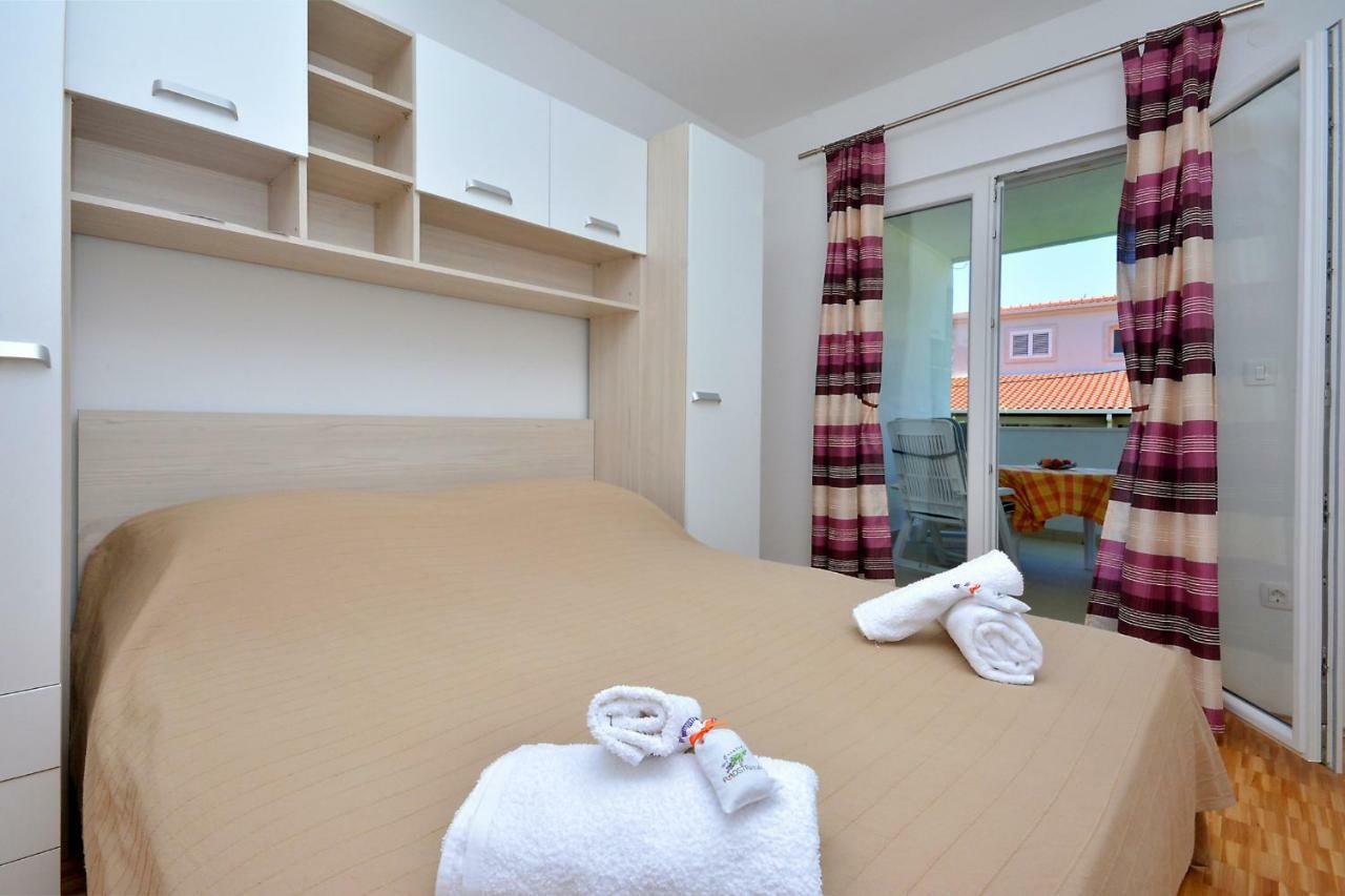 m&m Apartment Podstrana Ngoại thất bức ảnh